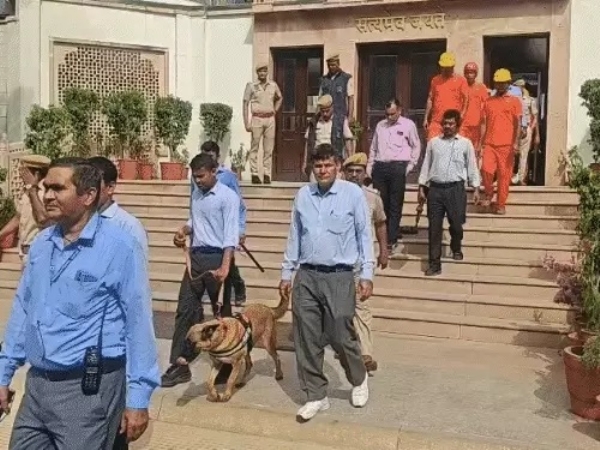 राजस्थान हाईकोर्ट को फिर बम से उड़ाने की धमकी राजस्थान हाईकोर्ट को फिर बम से उड़ाने की धमकी