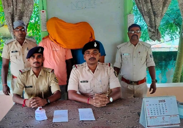 अररिया फोटो:गिरफ्तार युवक