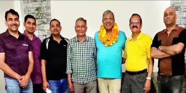 बैठक में डिस्ट्रिक्ट बैडमिंटन एसोसिएशन के पदाधिकारी। बैठक में डिस्ट्रिक्ट बैडमिंटन एसोसिएशन के पदाधिकारी।
