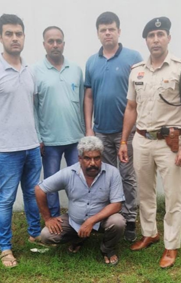सोनीपत: रेलवे में नौकरी दिलाने का झांसा देकर करीब 60 लाख रुपये की ठगी मामले में आरोपी गिरफ्तार सोनीपत: रेलवे में नौकरी दिलाने का झांसा देकर करीब 60 लाख रुपये की ठगी मामले में आरोपी गिरफ्तार