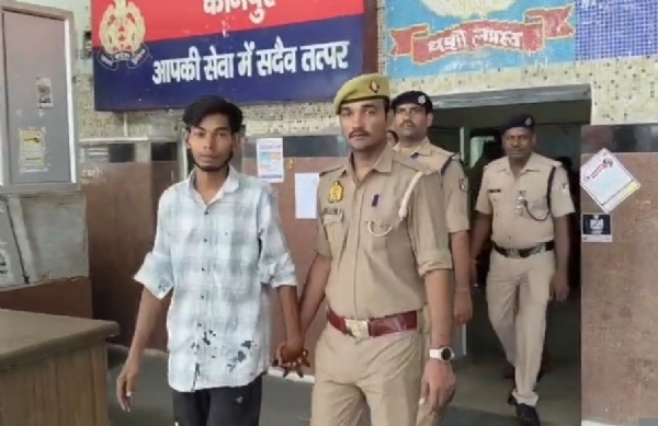 पुलिस की गिरफ्त में शातिर पुलिस की गिरफ्त में शातिर