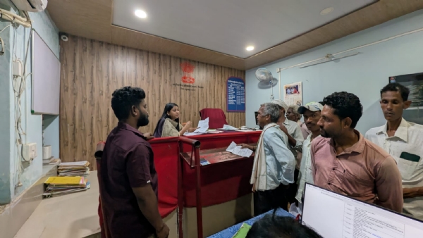 कार्यक्रम की तस्वीर। कार्यक्रम की तस्वीर।