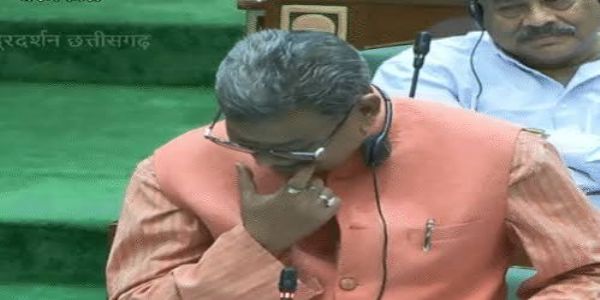 विधानसभा में नेता प्रतिपक्ष चरणदास महंत
