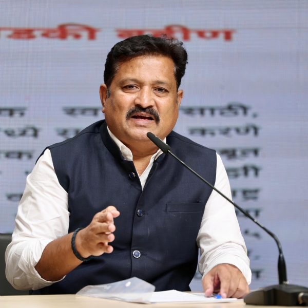 कांग्रेस मुख्यालय में पत्रकार वार्ता के दौरान पार्टी प्रवक्ता अतुल लोंढे पाटिल। कांग्रेस मुख्यालय में पत्रकार वार्ता के दौरान पार्टी प्रवक्ता अतुल लोंढे पाटिल।