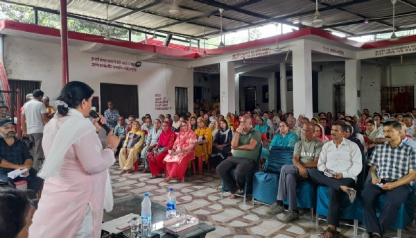 विधायक कमलेश ठाकुर संबोधित करते हुए। विधायक कमलेश ठाकुर संबोधित करते हुए।