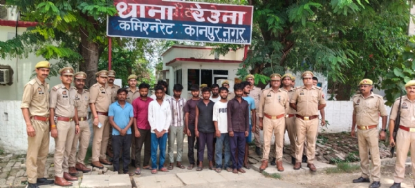 पुलिस की गिरफ्त में शातिर बदमाश पुलिस की गिरफ्त में शातिर बदमाश