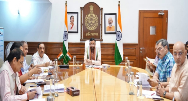 हरियाणा के मुख्यमंत्री क्वालिटी एश्याेरंस अथाॅरिटी की बैठक लेते हुए हरियाणा के मुख्यमंत्री क्वालिटी एश्याेरंस अथाॅरिटी की बैठक लेते हुए