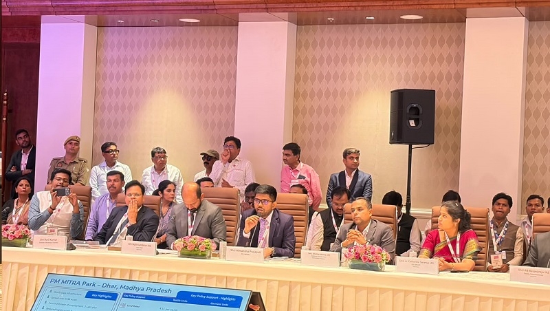 भारत टेक्स 2026 में पीएम मित्र राज्यों की राउंडटेबल बैठक भारत टेक्स 2026 में पीएम मित्र राज्यों की राउंडटेबल बैठक
