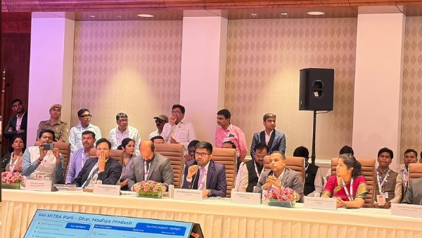 भारत टेक्स 2026 में पीएम मित्र राज्यों की राउंडटेबल बैठक भारत टेक्स 2026 में पीएम मित्र राज्यों की राउंडटेबल बैठक