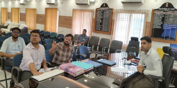 अवैध खनन पर सख्ती के निर्देश, दोषियों पर नामजद प्राथमिकी दर्ज करने का आदेश