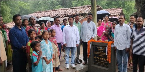 विधायक ने किया दो पीसीसी पथों का उद्घाटन