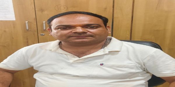 ग्रहों के राजा सूर्य बदलेंगे चाल, पांच राशियों की चमकेगी किस्मत, चार को रहना होगा सतर्क