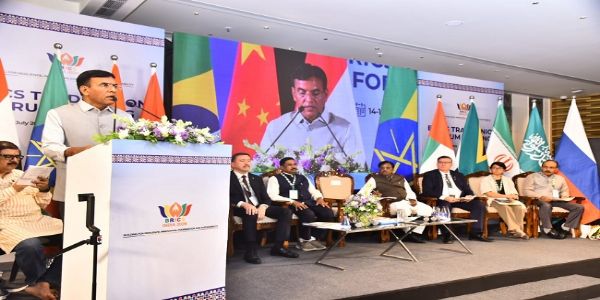 डॉ. मंडाविया ने हैदराबाद में 15वें ब्रिक्स ट्रेड यूनियन फोरम शिखर सम्मेलन का किया उद्घाटन