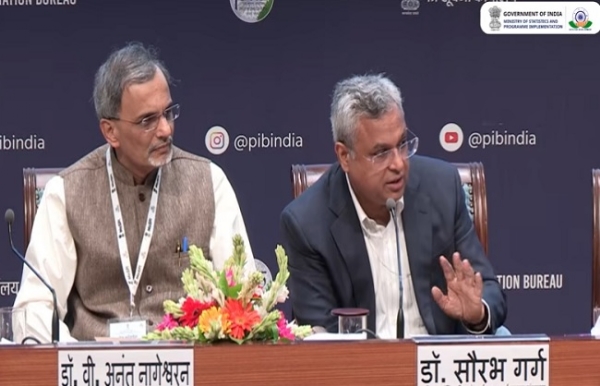 सेवा उत्पादन सूचकांक जारी करते सांख्यिकी और कार्यक्रम कार्यान्वयन मंत्रालय सचिव डॉ. सौरभ गर्ग और अन्य सेवा उत्पादन सूचकांक जारी करते सांख्यिकी और कार्यक्रम कार्यान्वयन मंत्रालय सचिव डॉ. सौरभ गर्ग और अन्य