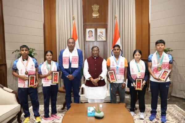 Assam Governor Lakshman Prasad Acharya Felicitating Medal-Winning Para Athletes on Tuesday. Assam Governor Lakshman Prasad Acharya Felicitating Medal-Winning Para Athletes on Tuesday.