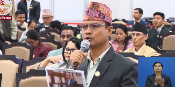 सत्तारूढ़ दल के प्रमुख सचेतक प्रकाश चंद्र परियार