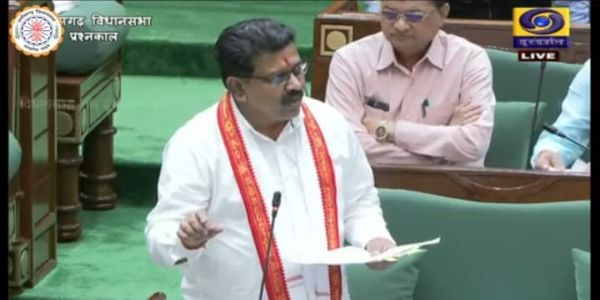 छग विधानसभा में गूंजा लुण्ड्रा की जर्जर सड़कों का मुद्दा, उपमुख्यमंत्री शर्मा ने बताया-पीएमजीएसवाई के तहत 171 सड़कें शामिल