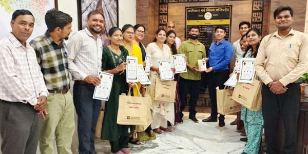 बस्तर के 10 शिक्षकों को मिला पोस्ट ऑफ द मंथ सम्मान