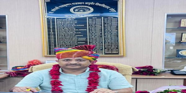 प्रो. गुप्ता ने आयुर्वेद विवि में कुलसचिव का कार्यभार संभाला