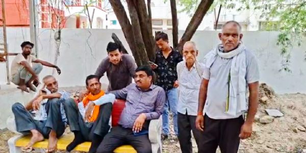 खेत पर निकले किसान की ट्रेन की चपेट में आने से मौत