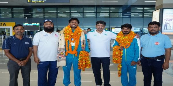 एशियन अंडर-23 एथलेटिक्स में दो पदक जीतने वाले सेतु मिश्रा का पटना में स्वागत