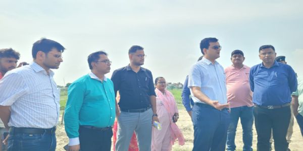 कोसी नदी के कटाव का डीएम ने लिया जायजा, बाढ़ नियंत्रण प्रमंडल को तत्काल रोकथाम का सख्त निर्देश