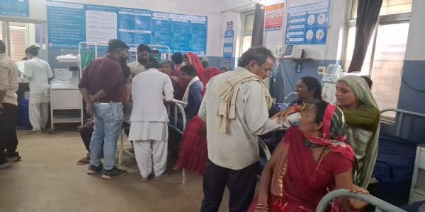 जबलपुर : मजदूरों से भरी पिकअप पलटी, ओवरटेक के दौरान हुआ हादसा, 23 घायल