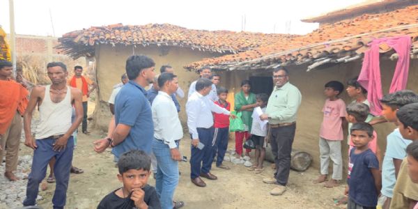अनाथ बच्चों को हर माह मिलेंगे 04 हजार, शिक्षा और राशन देगा प्रशासन