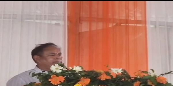 कांग्रेस विधायक ने की धामी की प्रशंसा