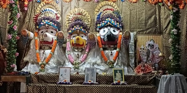 जगन्नाथ मंदिर के पट खुले , दर्शन को उमड़े श्रद्धालु
