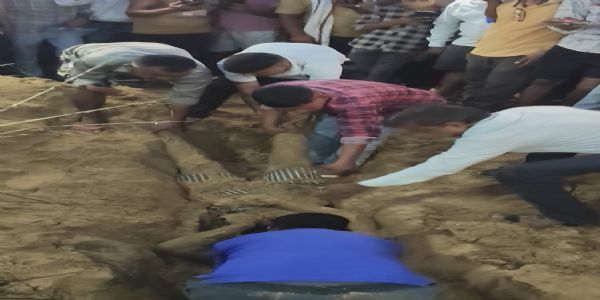 युवक की हत्या कर कोयल नदी में दफनाया गया शव बरामद
