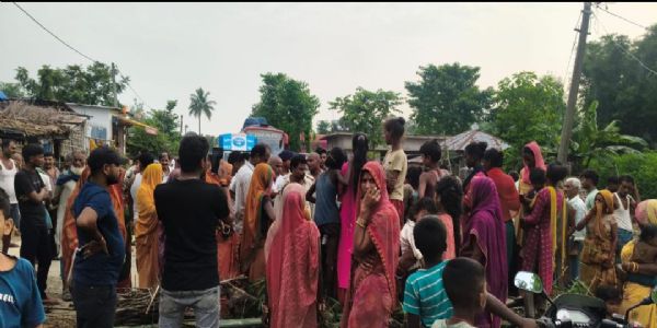 भूमि विवाद में फंसी सड़क, अनंतपुर चौक पर ग्रामीणों ने दो घंटे तक किया चक्काजाम