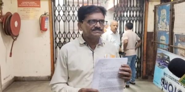 बैंक ऑफ बड़ौदा के अधिकारियों पर 40 लाख रुपये के निवेश में गड़बड़ी का आरोप, ग्राहक ने दर्ज कराई शिकायत