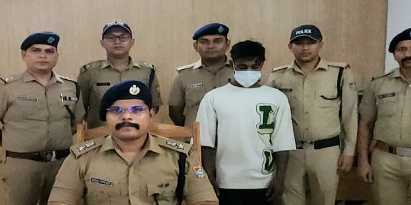 लाखों की चोरी का किया खुलासा,16 तोला सोना और एक किलो चांदी बरामद