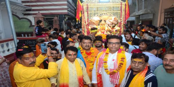 झांसी में निकली भगवान जगन्नाथ की भव्य रथयात्रा, जय जगन्नाथ के जयकारों से गूंजा शहर