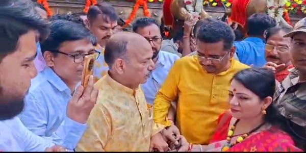 रानीगंज के ऐतिहासिक सियारसोल राजबाड़ी की 150 वर्ष पुरानी रथयात्रा में शामिल हुए मंत्री डॉ. अजय कुमार पोद्दार