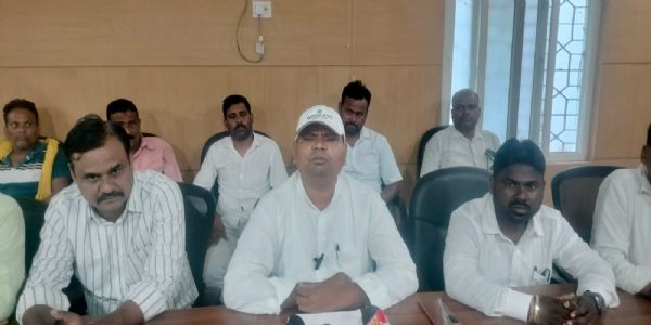 वित्त मंत्री की सुरक्षा बहाल नहीं होने पर चौहरमल समिति करेगी आंदोलन