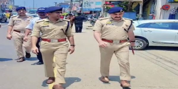 सड़क पर एसपी ऊना, ट्रैफिक व्यवस्था का लिया जायजा