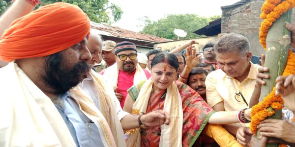 मंत्री अग्निमित्रा पाल ने की दुर्गापूजा को पर्यावरण संरक्षण, समाज सेवा और जनकल्याण से जोड़ने की अपील