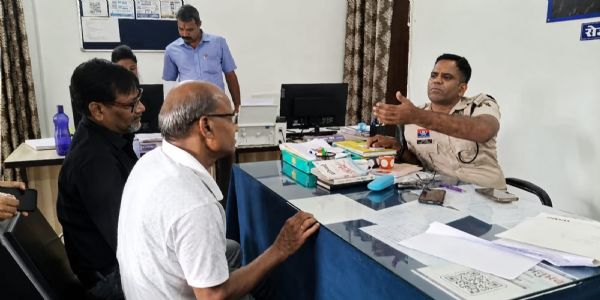 क्राइम ब्रांच अधिकारी बन डिजिटल अरेस्ट में फंसाया, साइबर सेल की तत्परता से चिकित्सक के 40 लाख रुपये बचे
