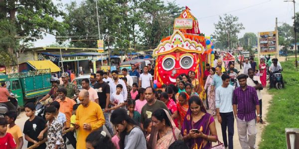 श्रद्धा और उल्लास के साथ निकली भगवान जगन्नाथ की भव्य रथयात्रा