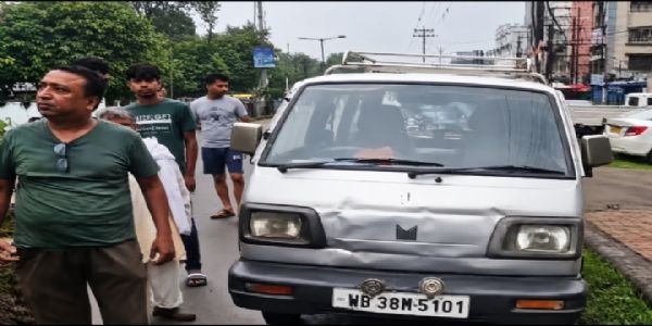 आसनसोल मुर्गा सोल  में दर्दनाक सड़क हादसा:
