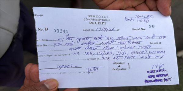 कोरबा में नो पार्किंग में खड़े तीन ट्रेलरों पर बड़ी कार्रवाई, ₹30 हजार का जुर्माना; भवानी मंदिर पुल पर जाम में फंसी एंबुलेंस