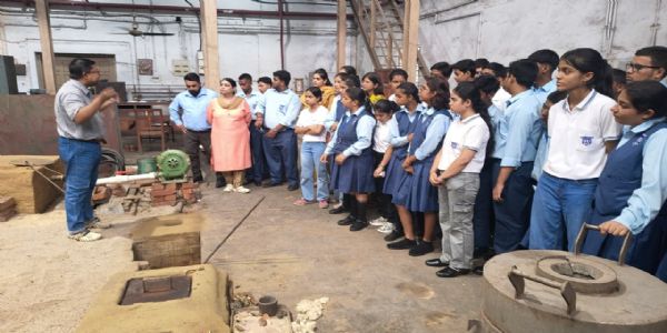 जिज्ञासा योजना के तहत शैक्षणिक भ्रमण कार्यक्रम आयोजित