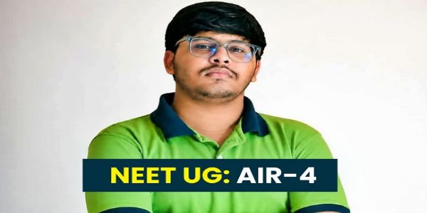 बिहार में नवादा जिले के आयुष भलोटिया ने नीट-यूजी 2026 में देशभर में 04 रैंक हासिल किया