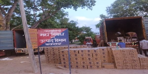 बक्सर में शराब की बड़ी खेप जब्त, राजस्थान का चालक गिरफ्तार