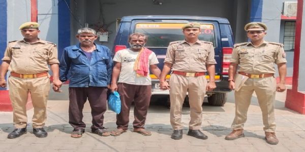 बरहज पुलिस ने पांच गोवंशीय पशु बरामद किए, दो तस्कर गिरफ्तार