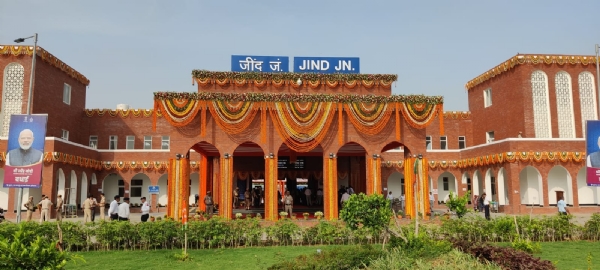 दुल्हन की तरह सजा जींद जंक्शन दुल्हन की तरह सजा जींद जंक्शन