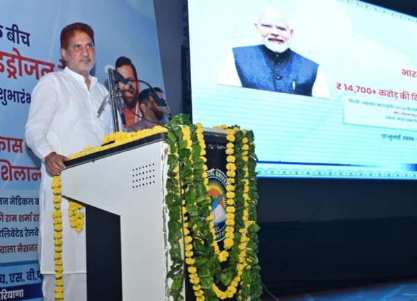 सीडीएलयू में आयोजित कार्यक्रम को संबोधित करते राज्यसभा सांसद सुभाष बराला। सीडीएलयू में आयोजित कार्यक्रम को संबोधित करते राज्यसभा सांसद सुभाष बराला।
