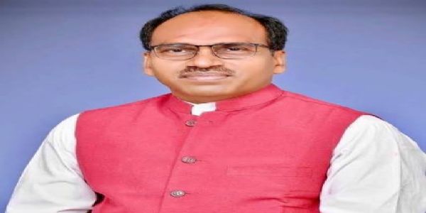 उदयपुर सांसद डॉ. मन्नालाल रावत उदयपुर सांसद डॉ. मन्नालाल रावत